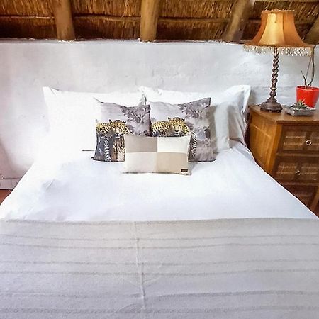 Pantera Lodge & Cheetah Cottage Йоханнесбург Экстерьер фото