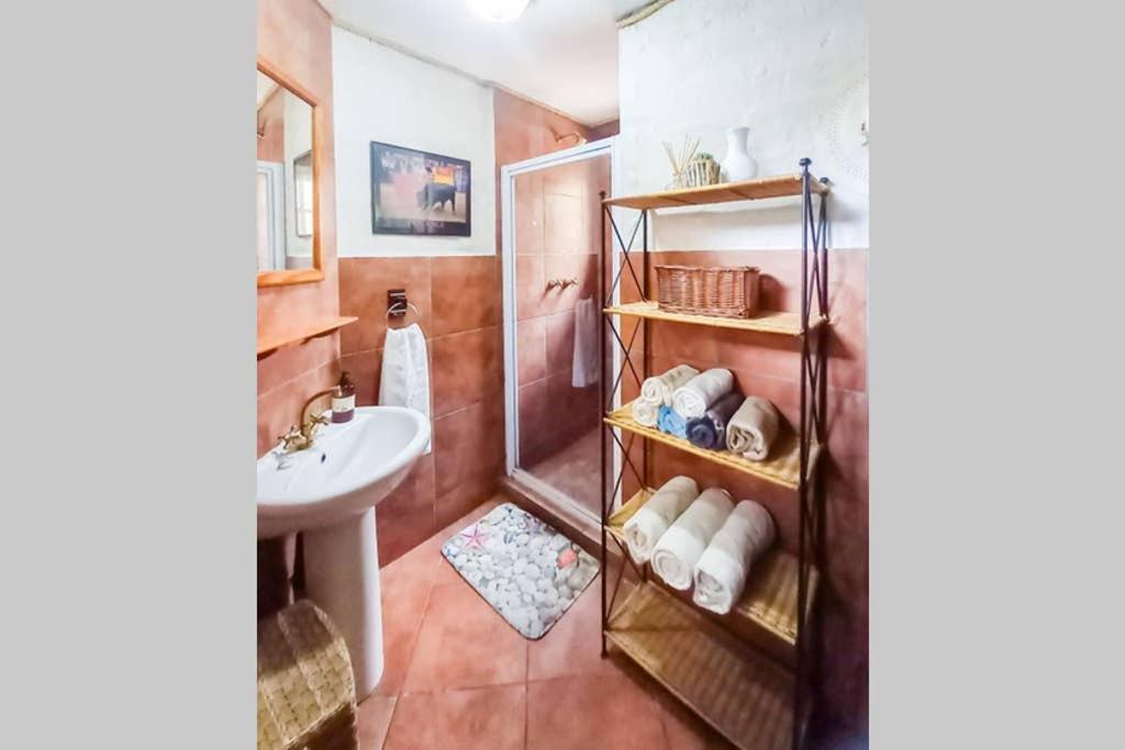 Pantera Lodge & Cheetah Cottage Йоханнесбург Экстерьер фото